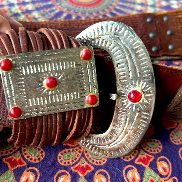 🏜️🏜️🏜️ PETER LANG VINTAGE LEATHER BELT SIZE 26” GORGEOUS BOHEMIAN VIBES 🏜️ - Picture 8 of 9